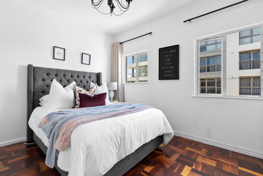 1 Bedroom Property for Sale in Green Point Western Cape